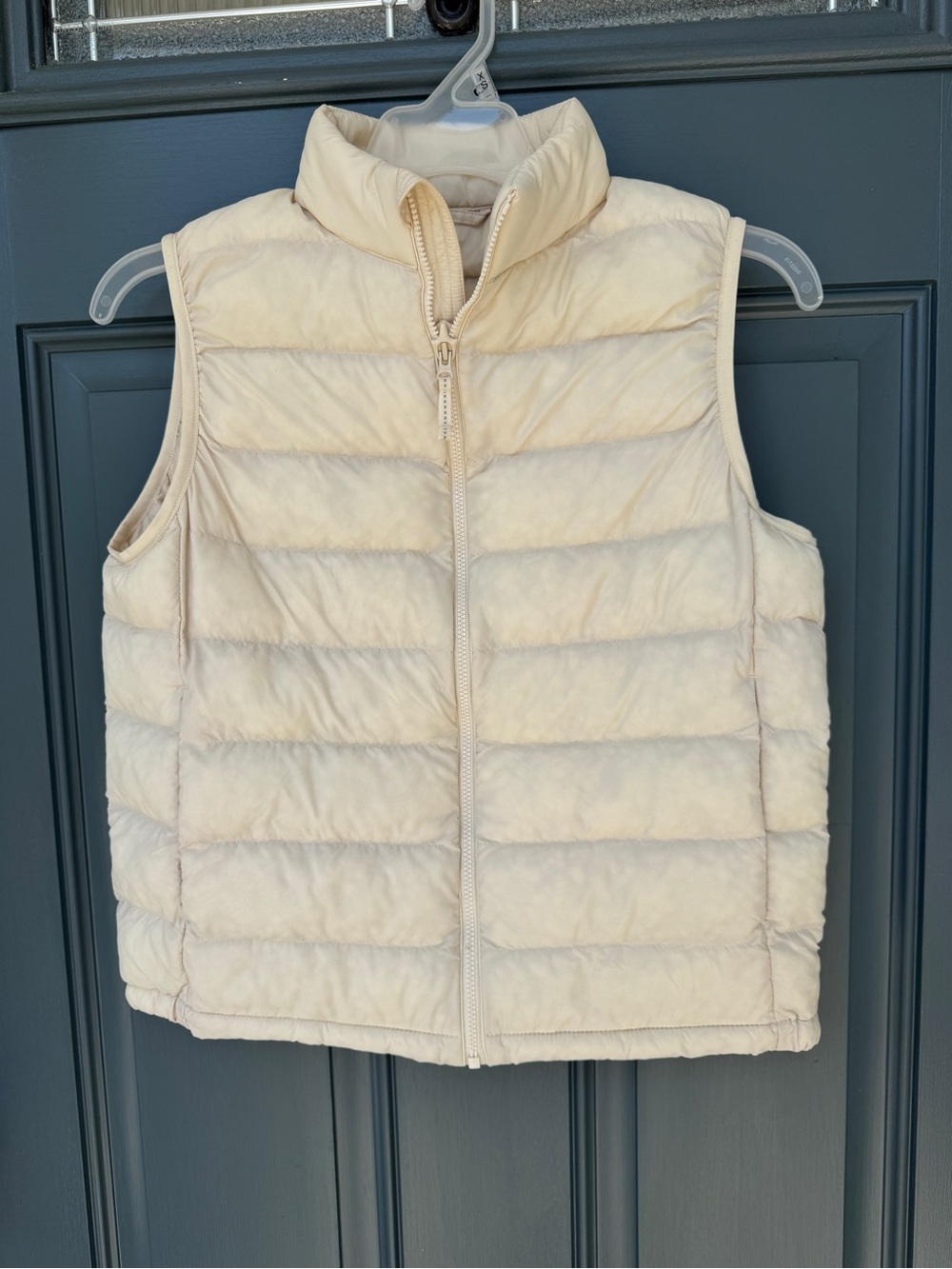 Uniqlo Cream Puffer Vest - Neutral Quilted Layer